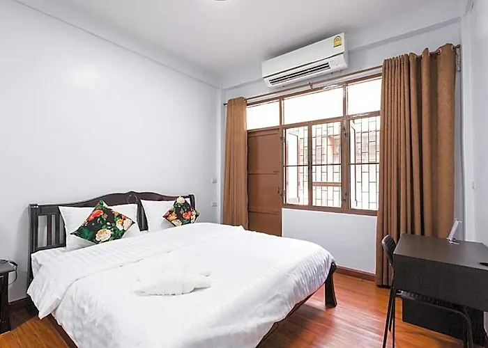 House Of Happiness Aparthotel 4*
