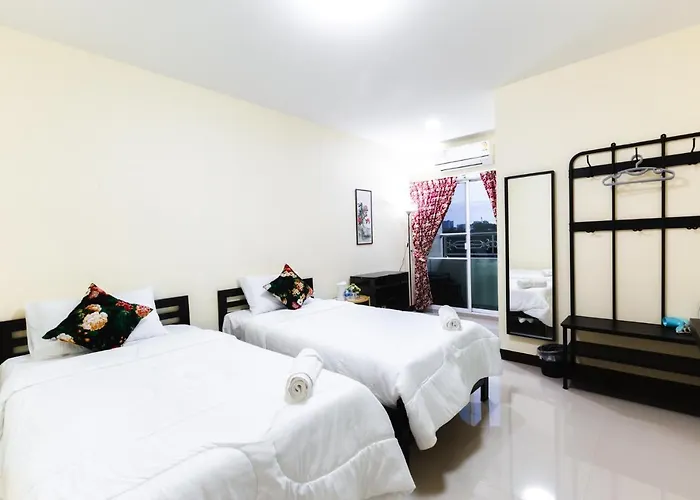 House Of Happiness 4*